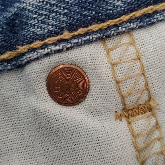 Levi's Y2K Relaxed Fit High Waist Mom Jean Blue Denim Jeans Medium - Picture 12 of 13